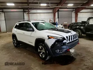 2015 Jeep Cherokee Trailhawk with VIN 1C4PJMBS6FW572245, listed as a Copart auction lot 51992855 with 150,719 mi miles and Clean title. Bid and sale history available at DreamBid. Image 15.