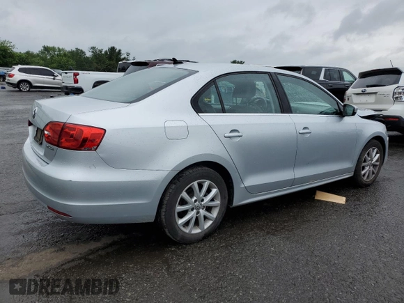 2013 Volkswagen Jetta SE with VIN 3VWDP7AJ9DM448489, listed as a Copart auction lot 62683725 with 178,931 mi miles and Salvage title. Bid and sale history available at DreamBid. Image 3.