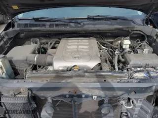 2007 Toyota Tundra SR5 with VIN 5TBRV541X7S450201, listed as a IAAI auction lot 41467261 with 261,614 mi miles. Bid and sale history available at carsss.com. Image 10.