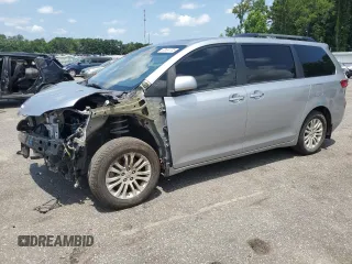 2017 Toyota Sienna XLE Auto Access Seat with VIN 5TDYZ3DC2HS815159, listed as a Copart auction lot 63634705 with 121,594 mi miles and Salvage title. Bid and sale history available at DreamBid. Image 1.