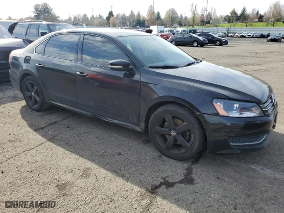 2014 Volkswagen Passat SE with VIN 1VWBP7A32EC008691, listed as a Copart auction lot 50271685 with 136,477 mi miles and Salvage Title. Bid and sale history available at carsss.com. Image 4.