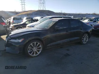 2021 Volvo S60 Momentum with VIN 7JRA22TK1MG080592, listed as a Copart auction lot 44626564 with 42,025 mi miles. Bid and sale history available at carsss.com. Image 1.