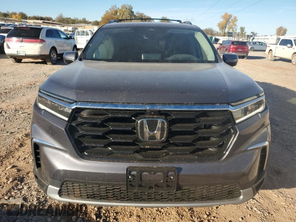 2025 Honda Pilot Elite with VIN 5FNYG1H86SB060061, listed as a Copart auction lot 81537784 with 275 mi miles and Salvage Title. Bid and sale history available at carsss.com. Image 5.