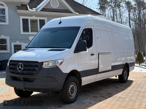 2022 Mercedes-Benz Sprinter with VIN W1Y4ECVY0NT105206, listed as a Copart auction lot 52155085 with 12,000 mi miles and Clean Title. Bid and sale history available at DreamBid. Image 12.