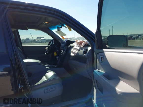 2014 Honda Pilot EX-L with VIN 5FNYF3H59EB028231, listed as a IAAI auction lot 41335724 with 112,614 mi miles. Bid and sale history available at carsss.com. Image 5.