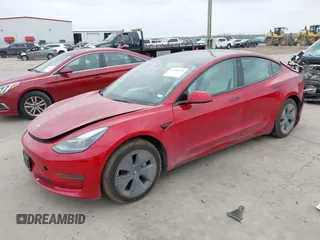 2023 Tesla Model 3 z VIN 5YJ3E1EA4PF384642, wystawiony jako IAAI lot #41496074 z przebiegiem 10 860 mil mil oraz . Historia ofert i sprzedaży dostępna na DreamBid. Obrazek 2.