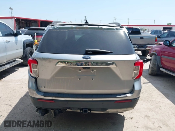 2021 Ford Explorer XLT with VIN 1FMSK7DH1MGC16346, listed as a IAAI auction lot 42029757 with 50,314 mi miles. Bid and sale history available at carsss.com. Image 17.