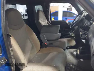 2001 Ford Ranger XL Fleet z VIN 1FTZR15E11TA51255, wystawiony jako IAAI lot #41230337 z przebiegiem 177 750 mil mil oraz . Historia ofert i sprzedaży dostępna na DreamBid. Obrazek 8.