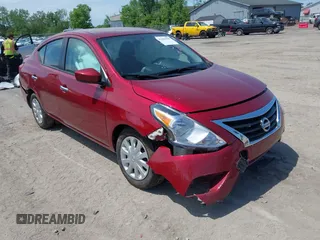 2019 Nissan Versa SV z VIN 3N1CN7AP4KL842965, wystawiony jako IAAI lot #42299990 z przebiegiem 106 270 mil mil oraz . Historia ofert i sprzedaży dostępna na DreamBid. Obrazek 1.