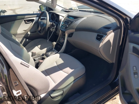 2013 Hyundai Elantra Limited with VIN KMHDH4AE9DU664514, listed as a IAAI auction lot 42031666 with 90,517 mi miles and . Bid and sale history available at DreamBid. Image 5.
