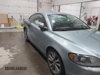 2010 Volvo C70 with VIN YV1672MC5AJ093125, listed as a IAAI auction lot 41459887 with 107,944 mi miles. Bid and sale history available at carsss.com. Image 6.