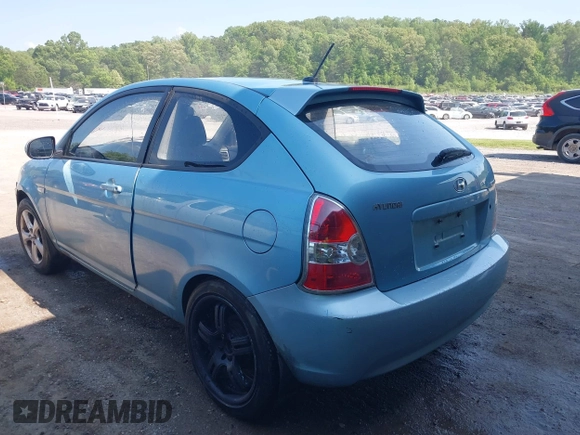 2010 Hyundai Accent GS z VIN KMHCM3AC7AU172494, wystawiony jako IAAI lot #42147729 z przebiegiem 175 187 mil mil oraz . Historia ofert i sprzedaży dostępna na DreamBid. Obrazek 3.