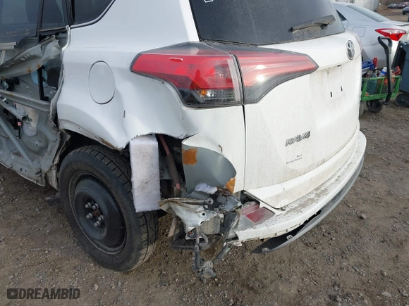 2018 Toyota RAV4 XLE with VIN 2T3RFREV2JW777906, listed as a IAAI auction lot 41164038 with 89,049 mi miles. Bid and sale history available at carsss.com. Image 18.