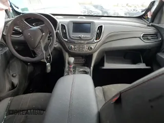 2024 Chevrolet Equinox RS z VIN 3GNAXMEGXRS203536, wystawiony jako Copart lot #74401824 z przebiegiem 3 841 mil mil oraz Czysty tytuł • Clean title. Historia ofert i sprzedaży dostępna na DreamBid. Obrazek 8.