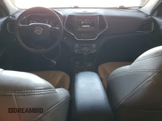 2020 Jeep Cherokee Latitude Plus with VIN 1C4PJMLB1LD574829, listed as a Copart auction lot 53300895 with 76,470 mi miles and Salvage Title. Bid and sale history available at DreamBid. Image 8.
