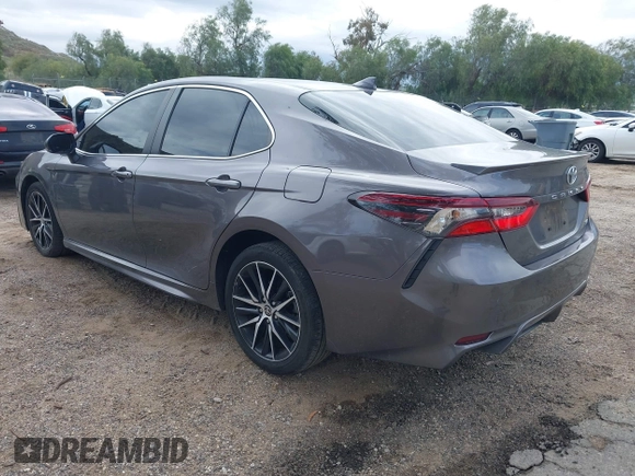2023 Toyota Camry SE with VIN 4T1G11AK6PU761681, listed as a IAAI auction lot 41766008 with 18,690 mi miles. Bid and sale history available at carsss.com. Image 3.