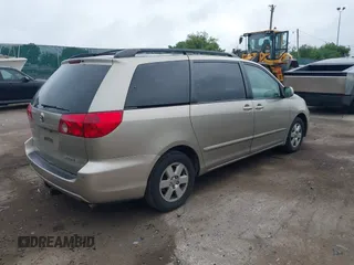 2008 Toyota Sienna XLE with VIN 5TDZK22C98S099673, listed as a IAAI auction lot 42661903 with 205,714 mi miles and . Bid and sale history available at DreamBid. Image 4.