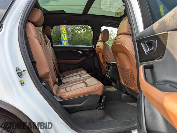 2021 Audi Q7 Premium Plus with VIN WA1LJAF7XMD041149, listed as a Copart auction lot 44650505 with 35,226 mi miles and Clean title. Bid and sale history available at DreamBid. Image 6.