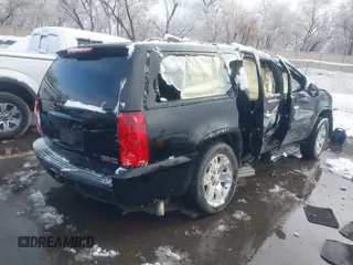 2007 GMC Yukon XL SLT with VIN 1GKFK16377R377124, listed as a IAAI auction lot 41808174 with 217,584 mi miles. Bid and sale history available at carsss.com. Image 4.