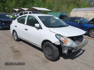 2017 Nissan Versa S Plus z VIN 3N1CN7AP1HL859473, wystawiony jako IAAI lot #42092400 z przebiegiem 81 298 mil mil oraz . Historia ofert i sprzedaży dostępna na DreamBid. Obrazek 1.