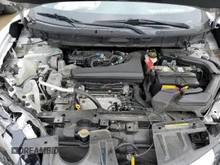 2017 Nissan Rogue SV z VIN KNMAT2MV4HP610774, wystawiony jako Copart lot #67486424 z przebiegiem 106 847 mil mil oraz Czysty tytuł • Clean title. Historia ofert i sprzedaży dostępna na DreamBid. Obrazek 12.