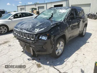 2022 Jeep Compass Latitude with VIN 3C4NJDBB2NT113273, listed as a Copart auction lot 57919215 with 57,901 mi miles and Salvage title. Bid and sale history available at DreamBid. Image 1.