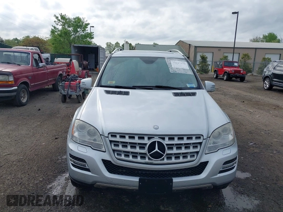 2011 Mercedes-Benz M 350 with VIN 4JGBB8GB4BA633067, listed as a IAAI auction lot 42127228 with 197,193 mi miles and . Bid and sale history available at DreamBid. Image 12.