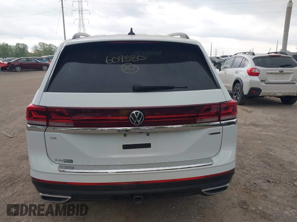 2024 Volkswagen Atlas SE with VIN 1V2HR2CA2RC604880, listed as a IAAI auction lot 42134511 with 11,993 mi miles and . Bid and sale history available at DreamBid. Image 16.