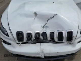 2017 Jeep Cherokee Latitude with VIN 1C4PJMCB6HD234261, listed as a Copart auction lot 51117525 with 92,176 mi miles and Salvage Title. Bid and sale history available at carsss.com. Image 11.
