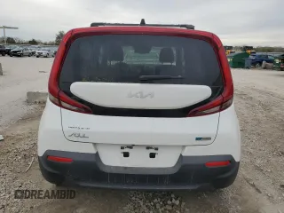 2022 Kia Soul EX with VIN KNDJ33AU5N7165958, listed as a Copart auction lot 79633714 with 24,582 mi miles and Salvage Title. Bid and sale history available at carsss.com. Image 6.
