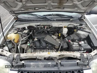 2007 Ford Escape XLT with VIN 1FMYU03117KC03534, listed as a Copart auction lot 72910934 with 107,484 mi miles and Salvage Title. Bid and sale history available at carsss.com. Image 12.