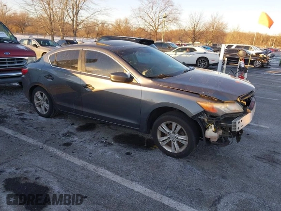 2013 Acura ILX with VIN 19VDE1F31DE022430, listed as a IAAI auction lot 41260268 with 123,867 mi miles. Bid and sale history available at carsss.com. Image 1.