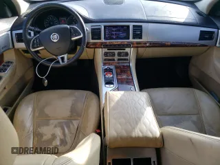 2013 Jaguar XF I4 RWD with VIN SAJWA0ES1DPS68698, listed as a Copart auction lot 86886304 with 99,260 mi miles and Salvage Title. Bid and sale history available at carsss.com. Image 8.