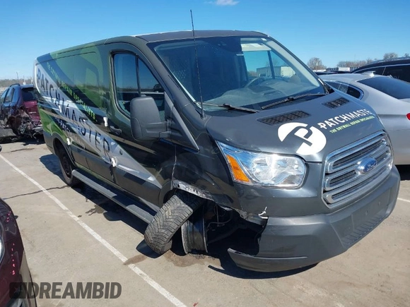 2019 Ford Transit z VIN 1FTYR1ZM1KKA72014, wystawiony jako IAAI lot #41727141 z przebiegiem 79 664 mil mil oraz . Historia ofert i sprzedaży dostępna na DreamBid. Obrazek 1.
