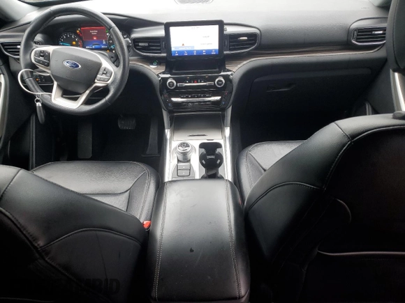 2021 Ford Explorer Limited z VIN 1FMSK8FH6MGB92399, wystawiony jako Copart lot #57482785 z przebiegiem 51 795 mil mil oraz Szkoda całkowita • Salvage title. Historia ofert i sprzedaży dostępna na DreamBid. Obrazek 8.