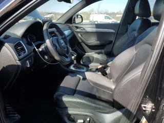 2016 Audi Q3 Prestige z VIN WA1GFCFS2GR003604, wystawiony jako Copart lot #52030605 z przebiegiem 81 541 mil mil oraz Szkoda całkowita • Salvage title. Historia ofert i sprzedaży dostępna na DreamBid. Obrazek 7.