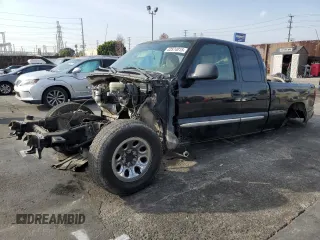 2005 GMC New Sierra 1500 SL with VIN 1GTEC19VX5Z347758, listed as a Copart auction lot 42574015 with 0 mi miles and Non Repairable. Bid and sale history available at carsss.com. Image 1.