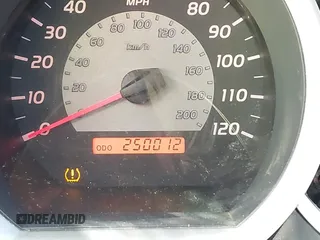 2006 Toyota Tacoma with VIN 3TMMU52N26M002740, listed as a IAAI auction lot 41684550 with 250,012 mi miles and . Bid and sale history available at DreamBid. Image 15.