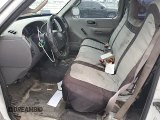 2000 Ford F-150 XL с VIN 1FTZX1725YNB58607, выставлен на аукционе Copart как лот 48706575 с пробегом 286 898 миль миль и Списание • Salvage title. История ставок и продаж доступна на DreamBid. Изображение 7.