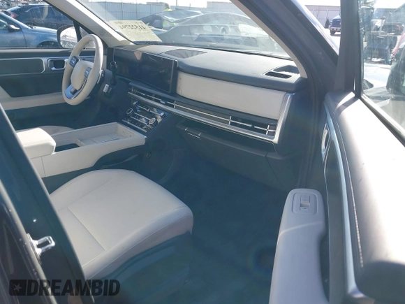 2024 Hyundai Santa Fe SE with VIN 5NMP1DGL9RH052548, listed as a IAAI auction lot 41522794 with 8,718 mi miles and . Bid and sale history available at DreamBid. Image 5.
