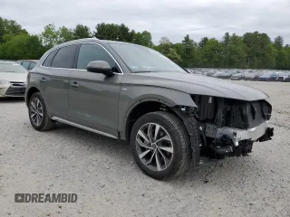 2023 Audi Q5 S line Premium Plus z VIN WA1EAAFY3P2183215, wystawiony jako Copart lot #57240255 z przebiegiem 13 998 mil mil oraz Szkody całkowita. Historia ofert i sprzedaży dostępna na DreamBid. Obrazek 4.