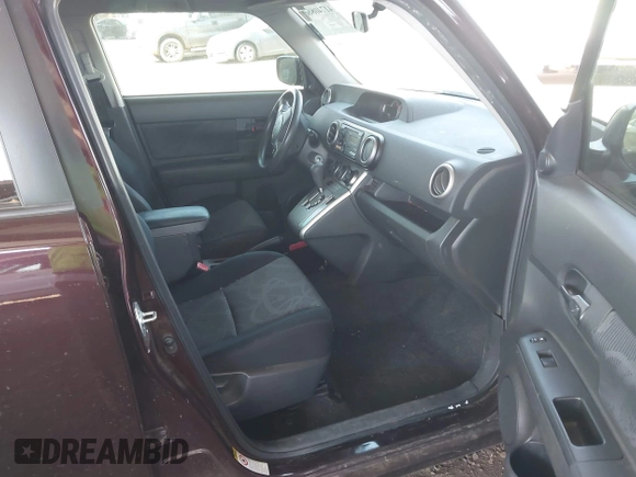 2012 Scion xB z VIN JTLZE4FEXC1144290, wystawiony jako IAAI lot #41740866 z przebiegiem Nie podano mil oraz . Historia ofert i sprzedaży dostępna na DreamBid. Obrazek 5.