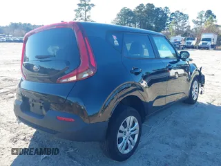 2021 Kia Soul LX with VIN KNDJ23AU8M7787150, listed as a IAAI auction lot 41234668 with 20,841 mi miles. Bid and sale history available at carsss.com. Image 4.
