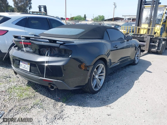 2018 Chevrolet Camaro 1LT with VIN 1G1FB3DS6J0167524, listed as a IAAI auction lot 41583079 with 98,089 mi miles. Bid and sale history available at carsss.com. Image 4.