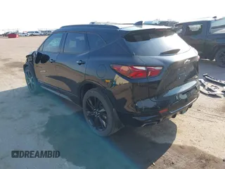 2019 Chevrolet Blazer RS with VIN 3GNKBJRS2KS684565, listed as a IAAI auction lot 42408265 with 117,019 mi miles and . Bid and sale history available at DreamBid. Image 3.