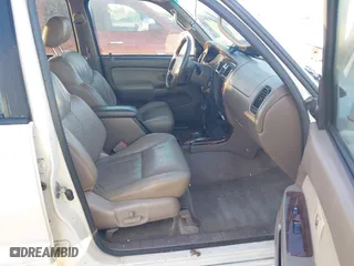 2002 Toyota 4Runner Limited with VIN JT3GN87R829000916, listed as a IAAI auction lot 40653917 with 331,163 mi miles. Bid and sale history available at carsss.com. Image 5.