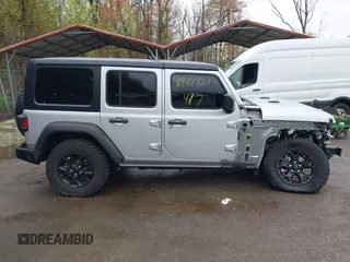 2022 Jeep Wrangler Unlimited Willys Sport with VIN 1C4HJXDM9NW272685, listed as a IAAI auction lot 41948921 with Not provided miles and . Bid and sale history available at DreamBid. Image 13.
