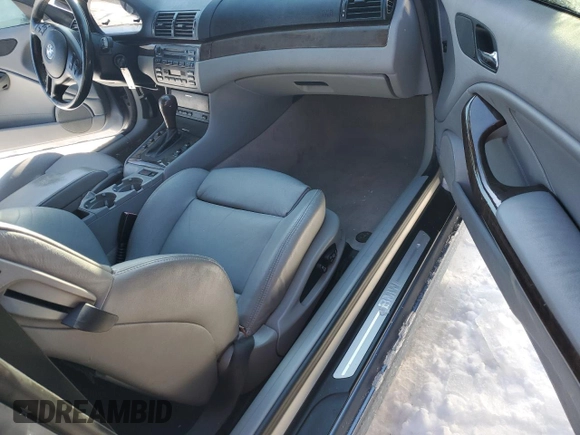2003 BMW 3 Series 325Ci with VIN WBABS33453PG89032, listed as a Copart auction lot 87590865 with 118,107 mi miles and Salvage Title. Bid and sale history available at carsss.com. Image 8.