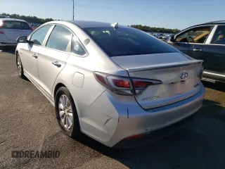 2016 Hyundai Sonata Hybrid SE with VIN KMHE24L1XGA009574, listed as a Copart auction lot 63392512 with 213,244 mi miles. Bid and sale history available at carsss.com. Image 3.