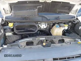 2016 Ram ProMaster Cargo z VIN 3C6TRVAG5GE134667, wystawiony jako IAAI lot #41411317 z przebiegiem 109 352 mil mil oraz . Historia ofert i sprzedaży dostępna na DreamBid. Obrazek 10.